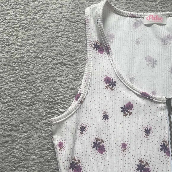 Pulse Zipper Front Ribbed Tank - Picture 3 of 4